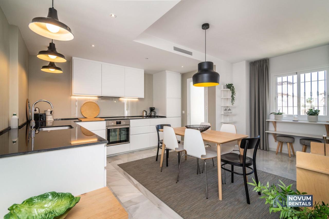 Modern 2 Bedroom Penthouse W/ Terrace, Pool & Bbq Apartment