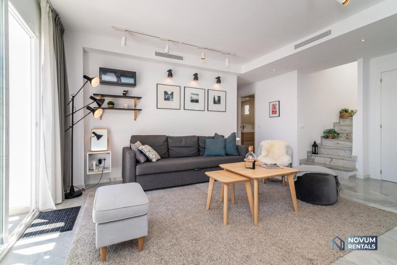 Modern 2 Bedroom Penthouse W/ Terrace, Pool & Bbq Apartment