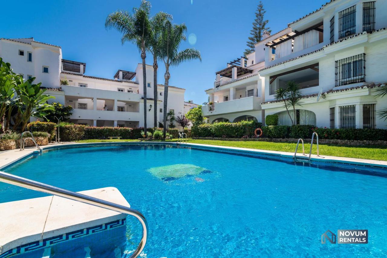 Modern 2 Bedroom Penthouse W/ Terrace, Pool & Bbq Apartemen Marbella