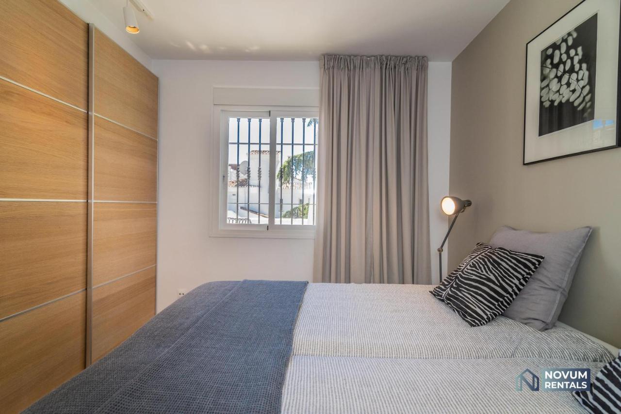 Apartemen Modern 2 Bedroom Penthouse W/ Terrace, Pool & Bbq Marbella